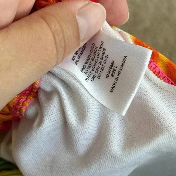 Gossip collection size large swim top - Picture 4 of 4